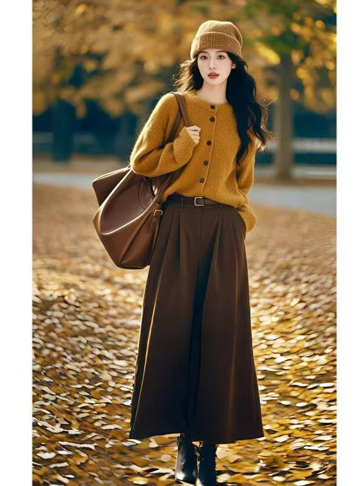 Повседневная осенне-зимняя одежда 2024 новая мода вязаный свитер Maillard Temperament High Sense