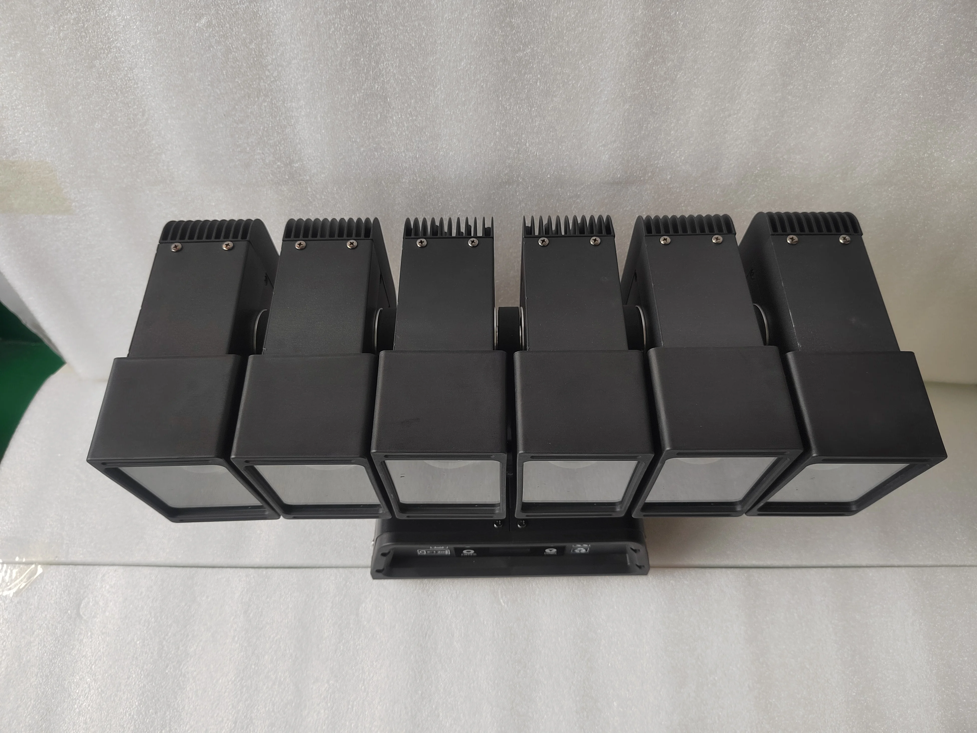Фото Светодиодная световая панель 6x60W RGB с движущейся головкой, DMX512, IP33, для сцены, вечеринок, свадеб, концертов, живых выступлений, DJ, KTV №4