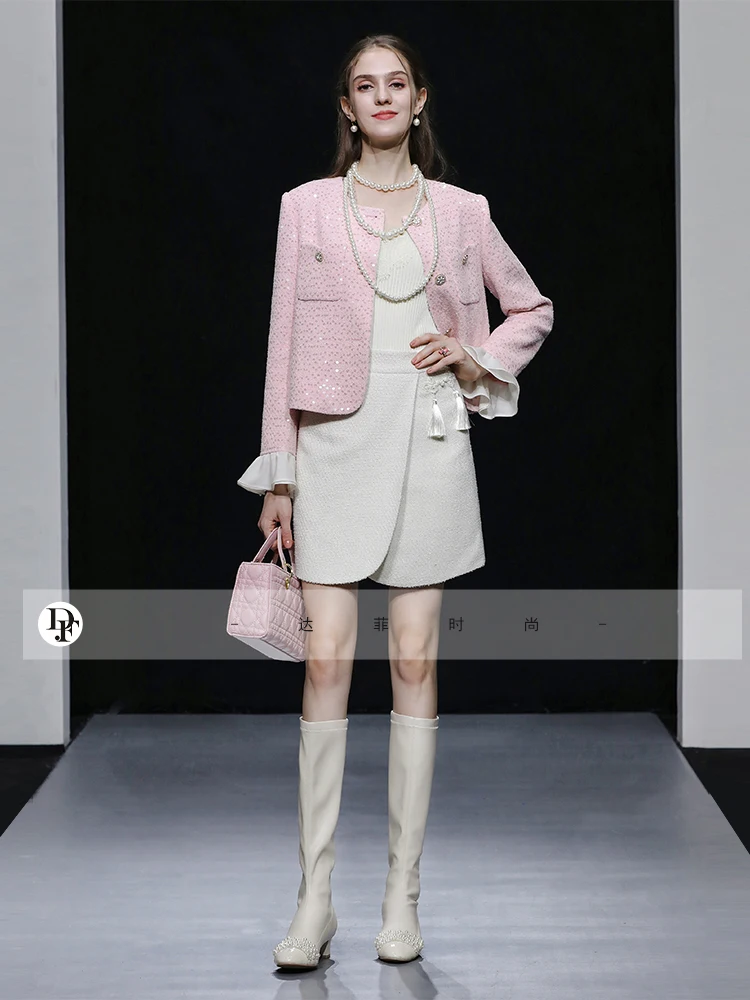 Рисунок 3 - Женский комплект с юбкой