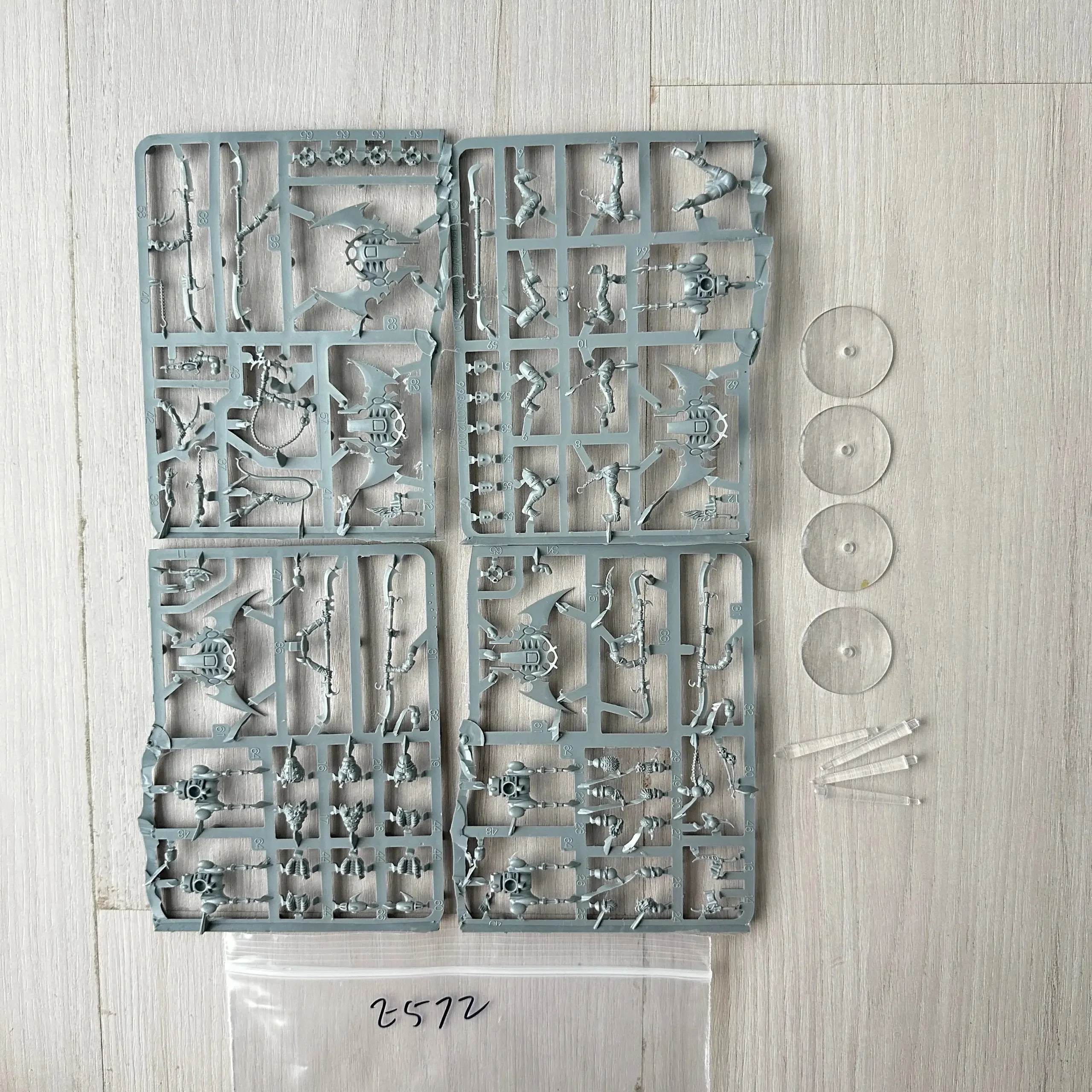 

Skateboarding Mob Board Game Wargames Garage Kits Resin Model Kit Unpainted E572 Resin Model Kit Unpainted