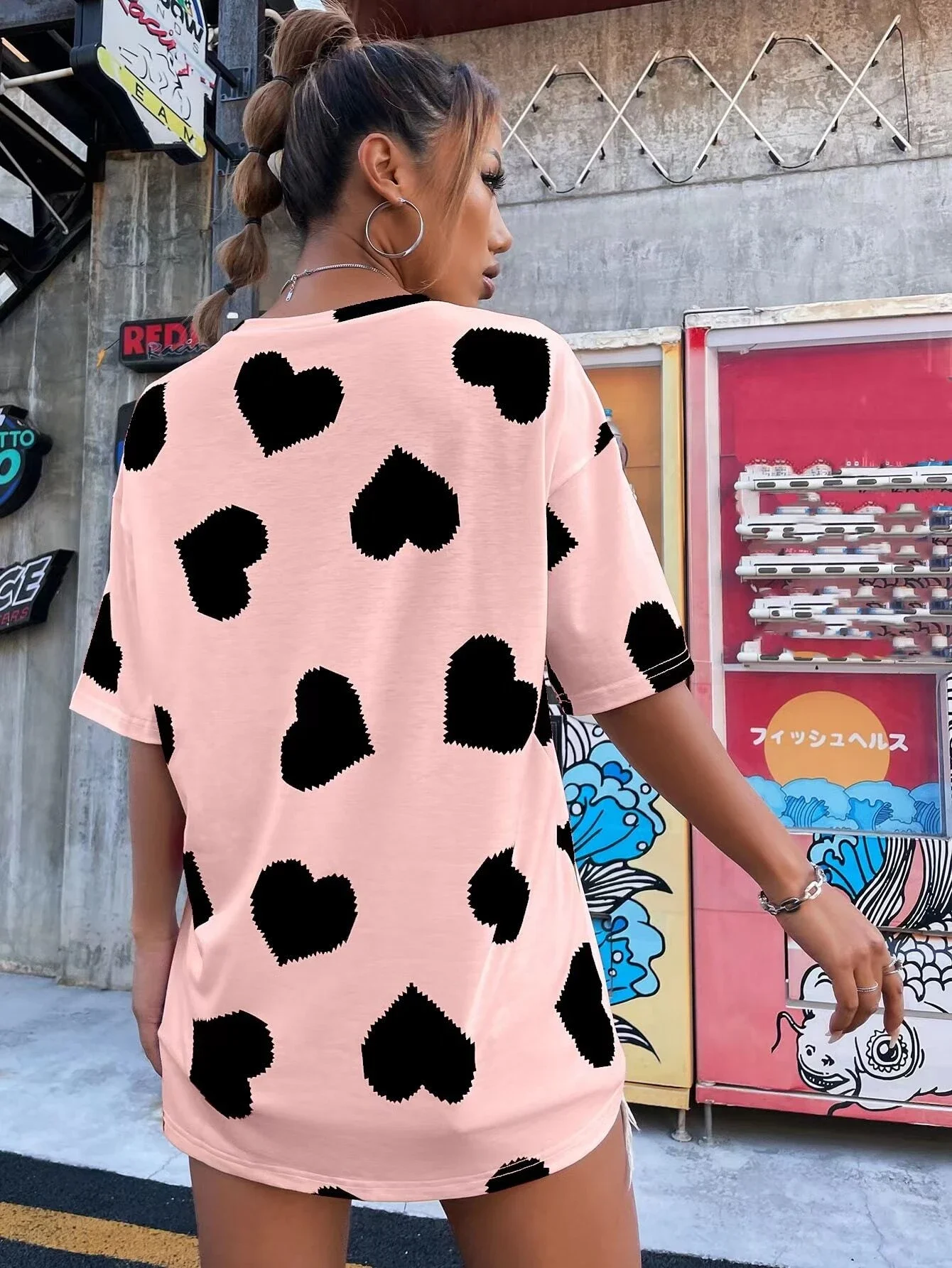 

y2k Heart Print Drop Shoulder Tee
