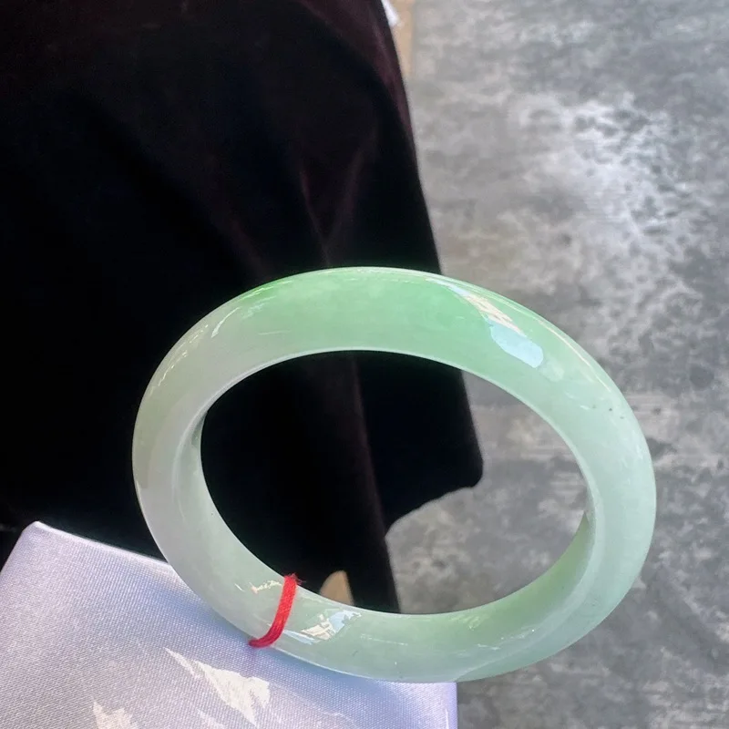 Заводской натуральный зеленый плавающий браслет-кольцо с а-образным нефритом