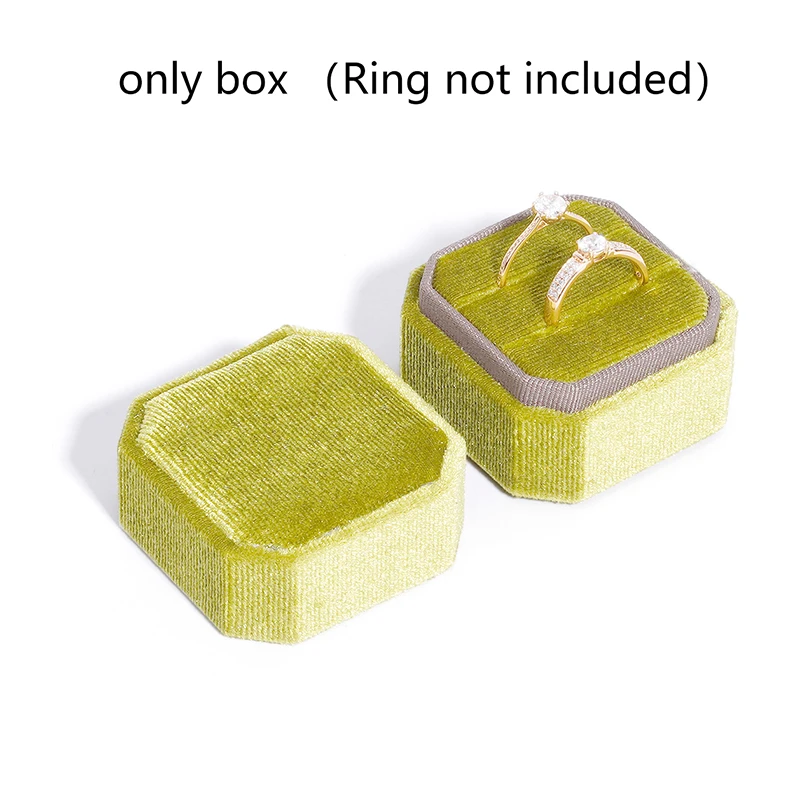 

Коробка для колец из бархата