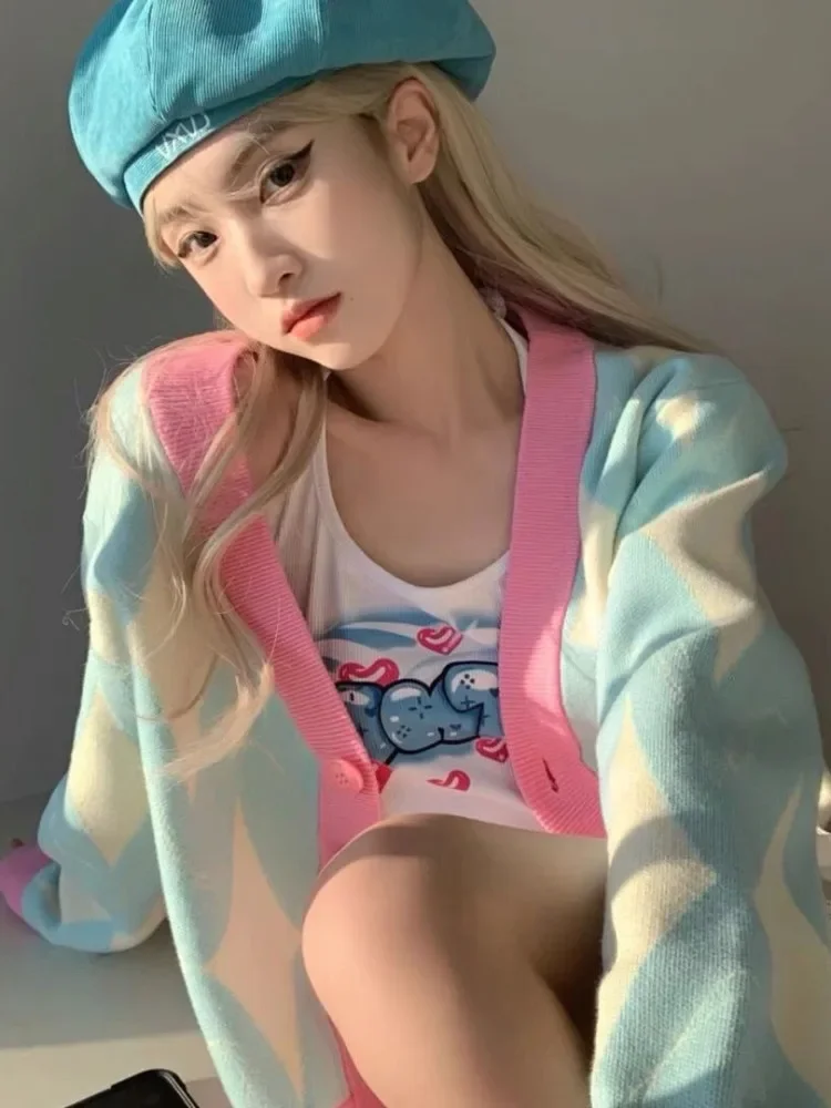 Рисунок 2 - Женский трикотажный кардиган с длинным рукавом