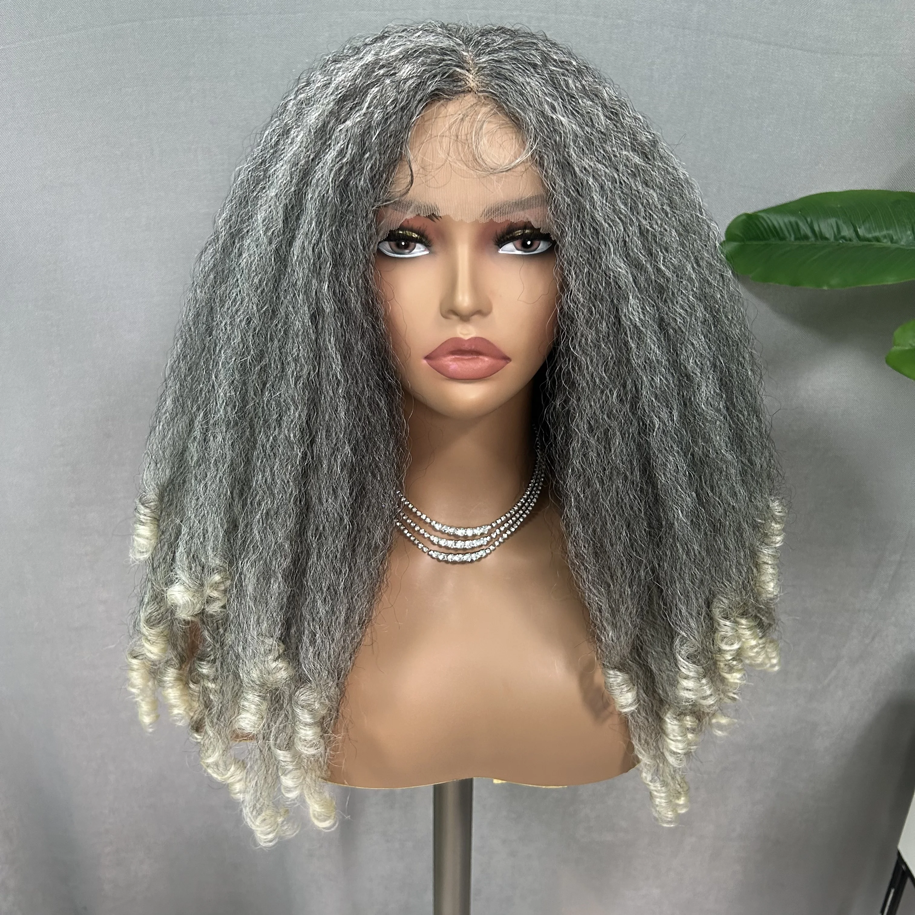 

SOKU Synthetic Lace Wig Highlight Grey Color 20in Bouncy Curly Trendy T Part Pre-plucked Wigs for Afro Black Women Daily Use