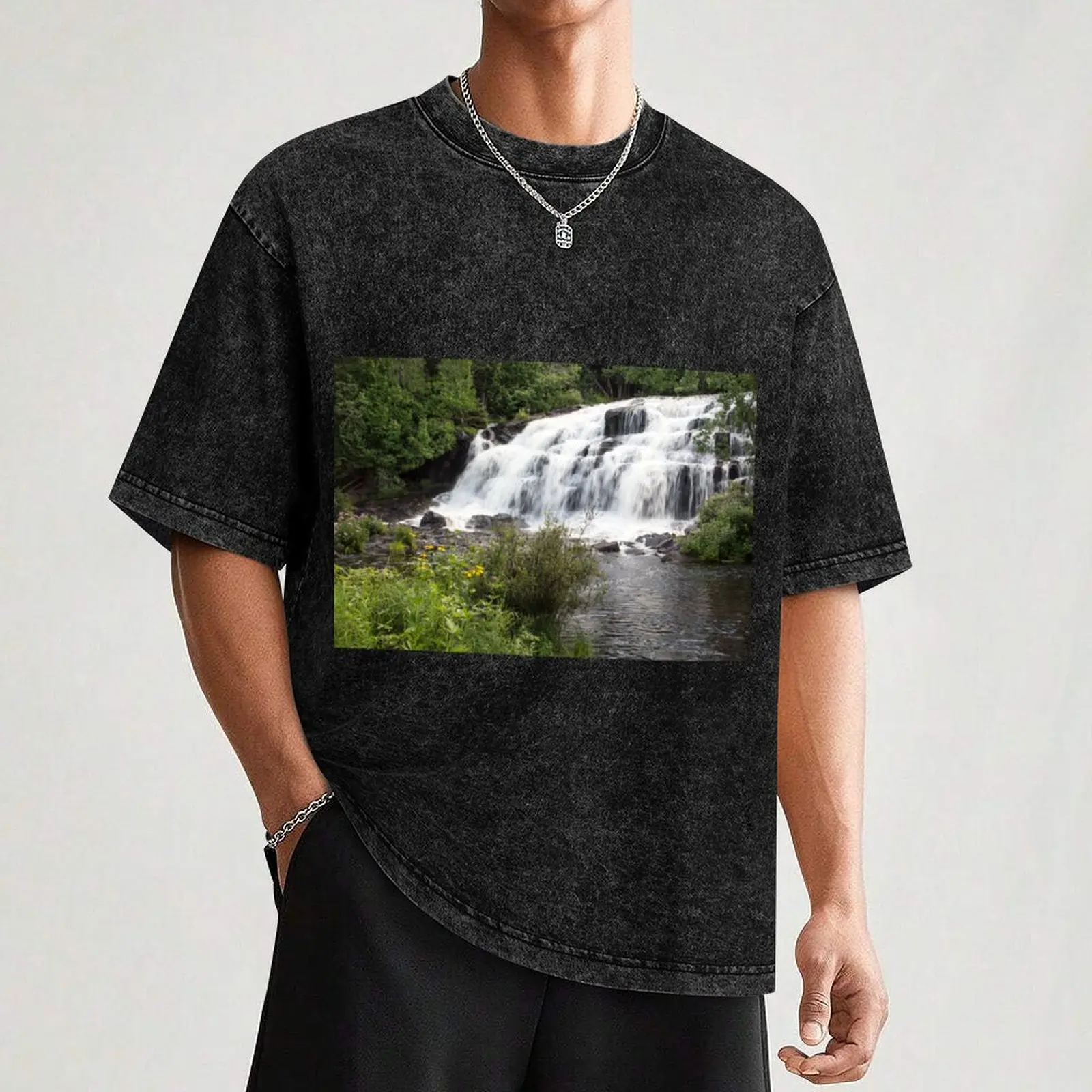 Фото Футболка Standard Fit Solid Tee с изображением водопадов Бонд-Фолс на Верхнем полуострове штата Мичиган №3