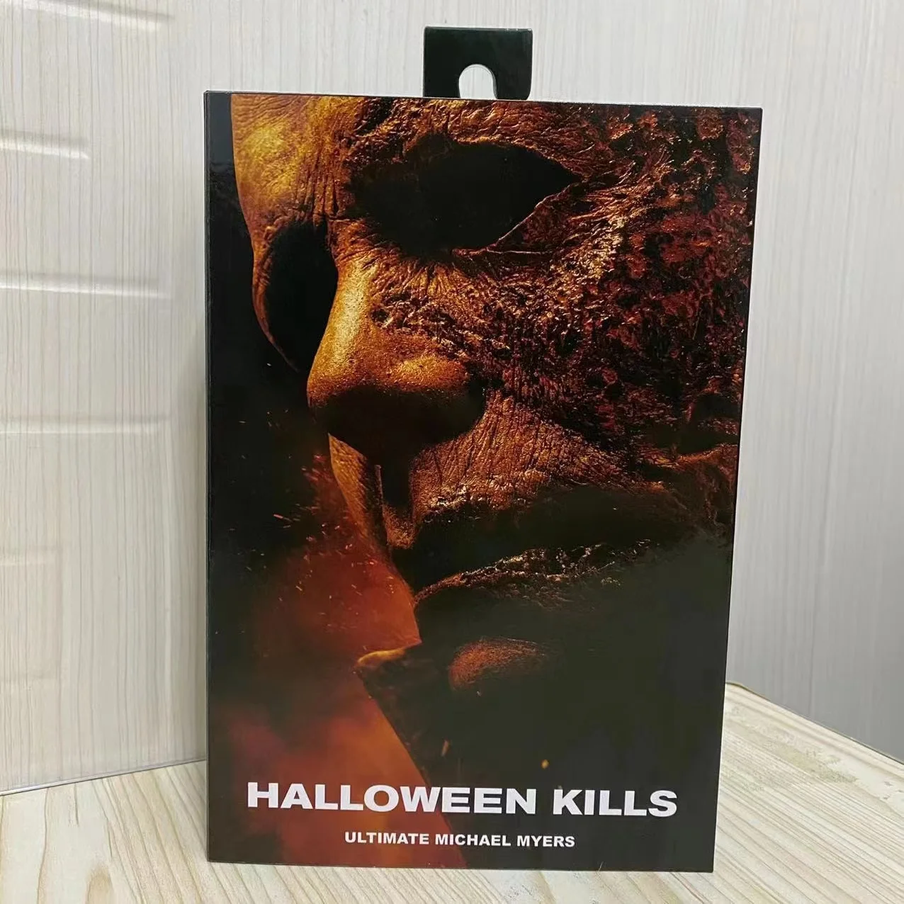 

NECA Halloween Michael. Miles The ultimate Hand-made model gift