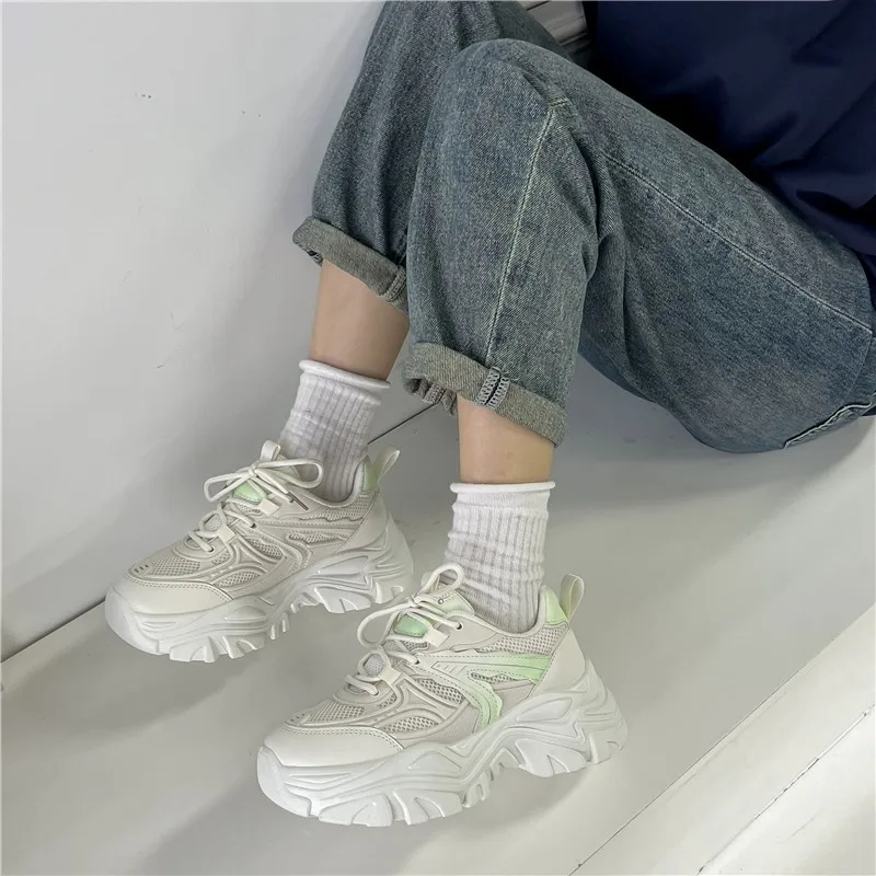 

Новинка, сетчатые Дышащие Модные женские туфли с закрытым носком и кружевом, летние Нескользящие износостойкие повседневные кроссовки для бега