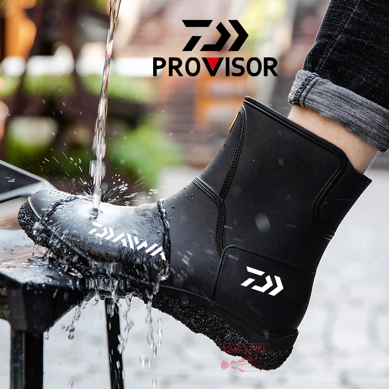 

2023 Daiwa Men's Mid-tube Fishing Rain Boots Outdoor Hiking Waterproof Rubber Shoes New Comfortable Non-slip Fishing Water Shoes