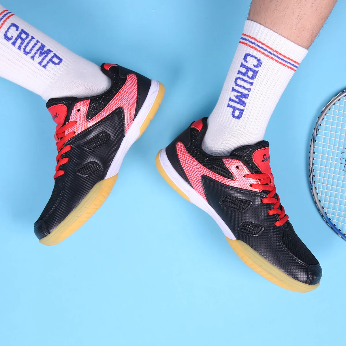 New Men's and Women's Table Tennis Shoes Women's Outdoor Fitness Volleyball Sports Shoes Men's Lightweight Comfortable Badminton