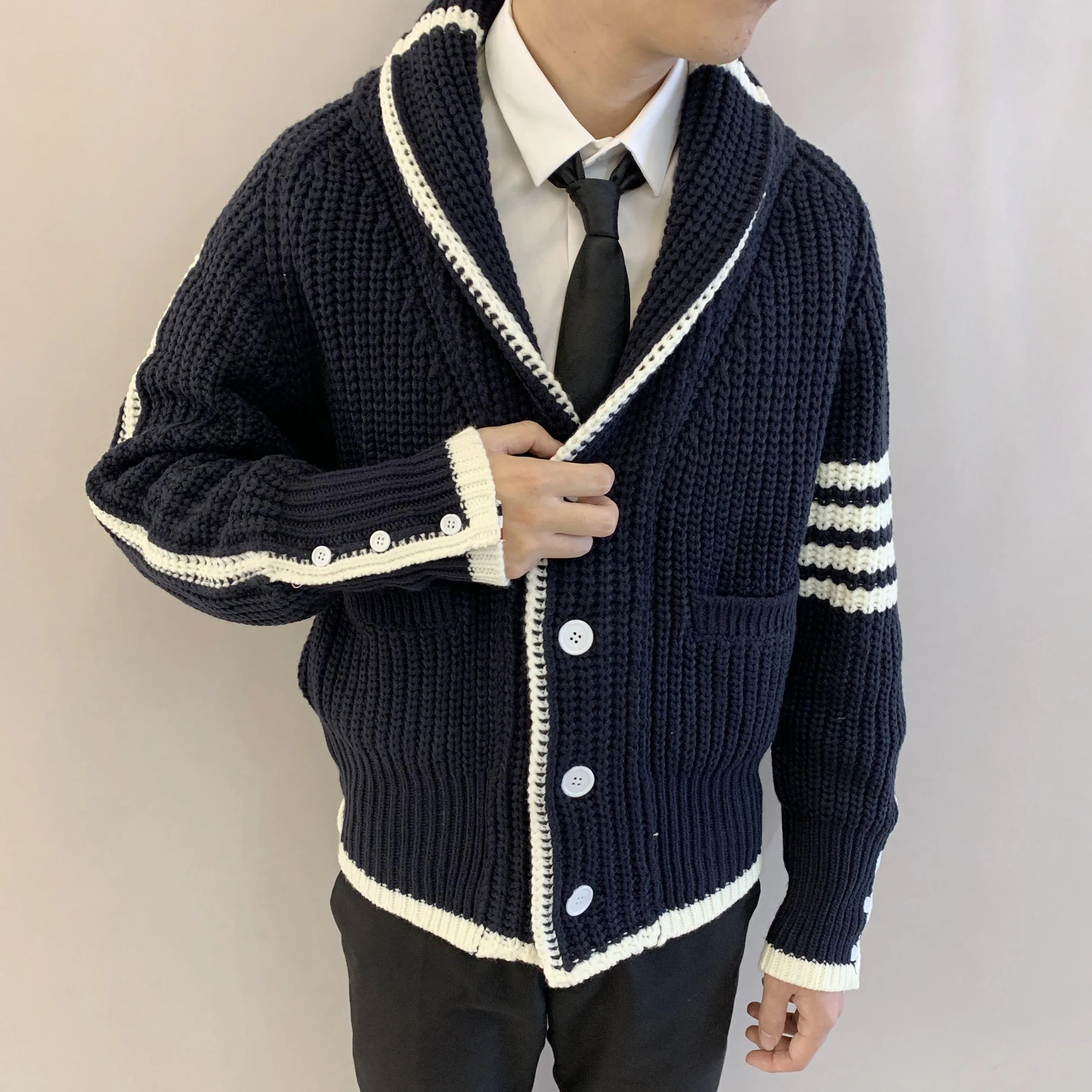 Vintage Cardigan Sweater For Women Casual Korean Fall Streetwear Tops Classic White Striped Design Luxury Brand TB MenSweater