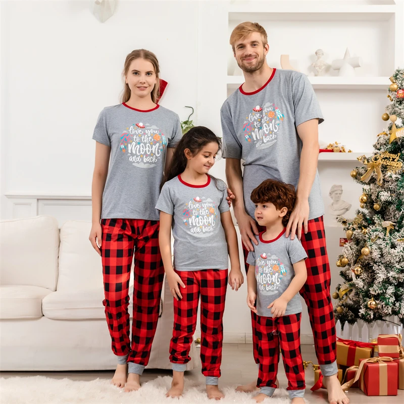 

2022 Short Sleeve Family Matching Outfits Christmas Mother Daughter Father Son Pajamas Sets Plaid Mommy and Me Xmas Pj's Clothes
