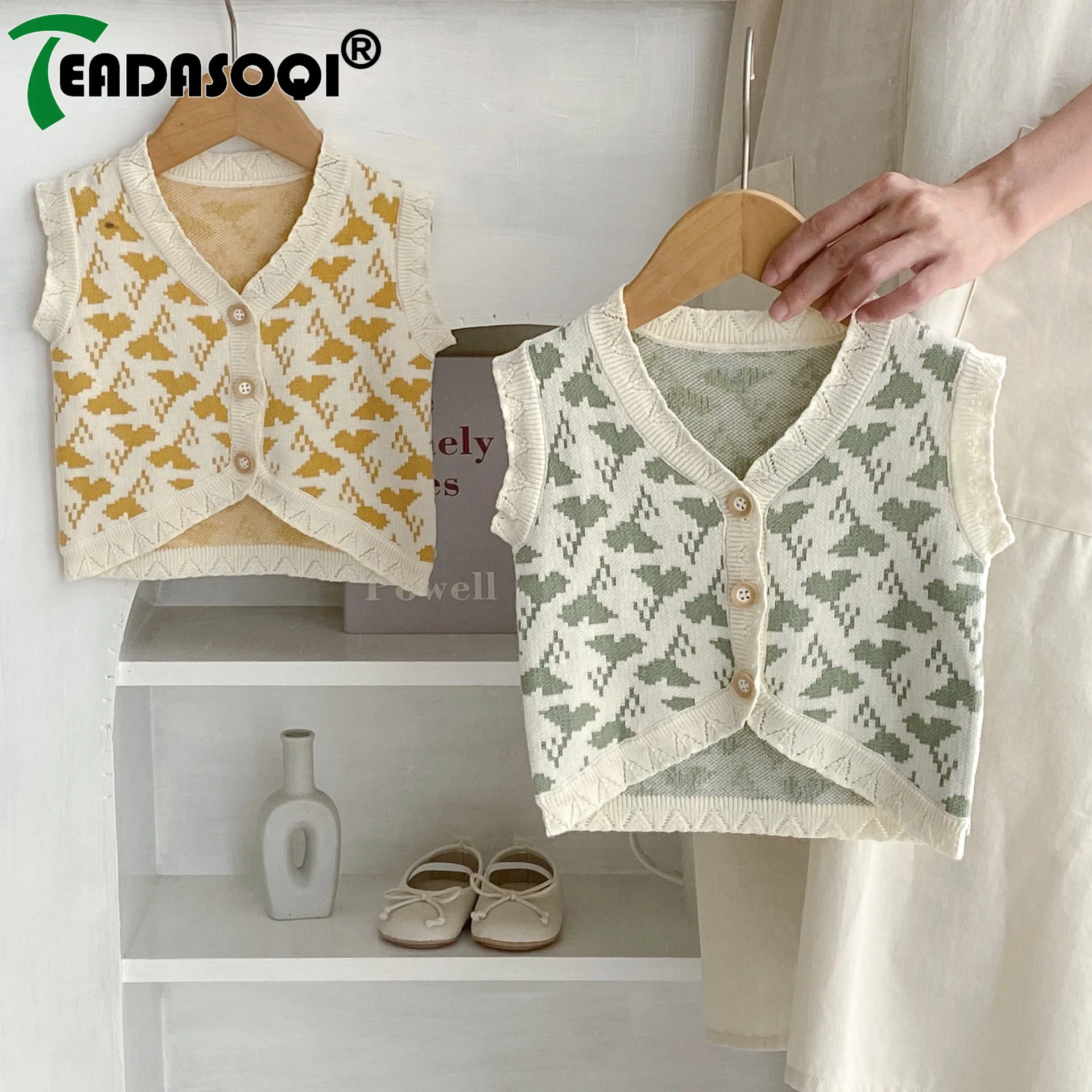 

Осень 2023, вязаный однобортный жилет без рукавов с жаккардовым переплетением для маленьких девочек, желтая жилетка для малышей