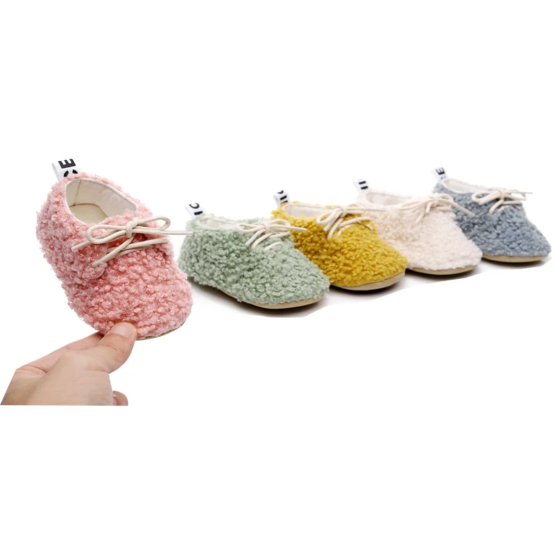 

Обувь для первых шагов младенцев в Корейском стиле INS зимняя плотная теплая обувь из плюша карамельных цветов Обувь для малышей детская обувь