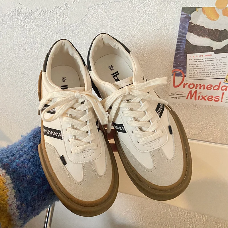 2023 New Luxury Shoes for Woman Classic Sneakers Women Leather Retro Low Cut Lace -up Casual Women Sneakers Plus Size 44