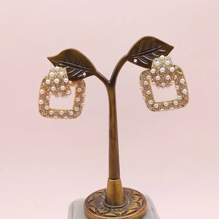 2023 New Korean style alloy pearl-studded earrings fashion advanced ins style geometric stitching diamond earrings for women