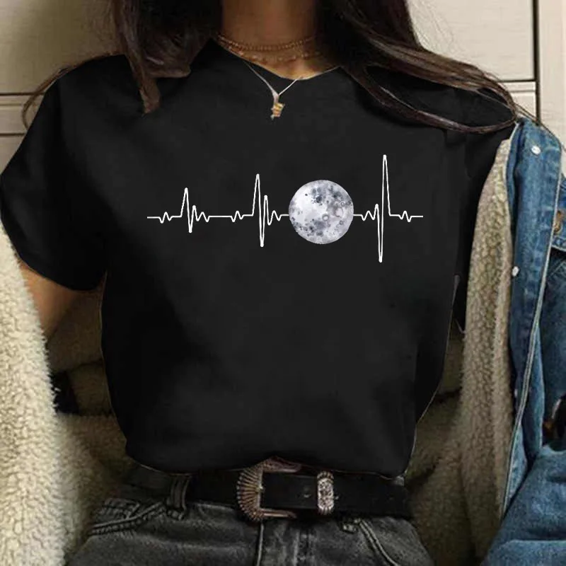 

Women's T-shirt Oversized T-shirt Female Black Top Casual Round Neck Harajuku Moon Lunar Eclipse Printed Tshirt Summer Tees