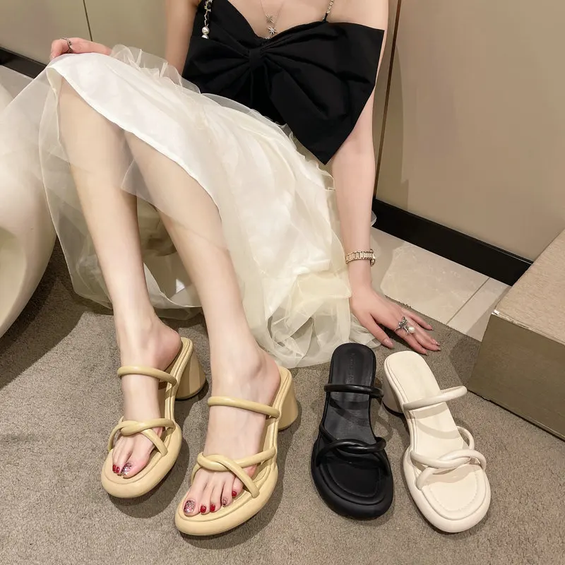 Hot Sale 2023 New Women Slippers Summer Solid Round Toed Fashion Anti-slip Beach Shoes Outdoor High Heels Female