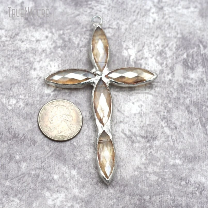 

10 шт. оптовая продажа ограненных бокалов цвета шампанского Оловянное стекло хрусталь Иисус христианские ювелирные изделия ручной работы спаянный Крест Подвеска PM29333