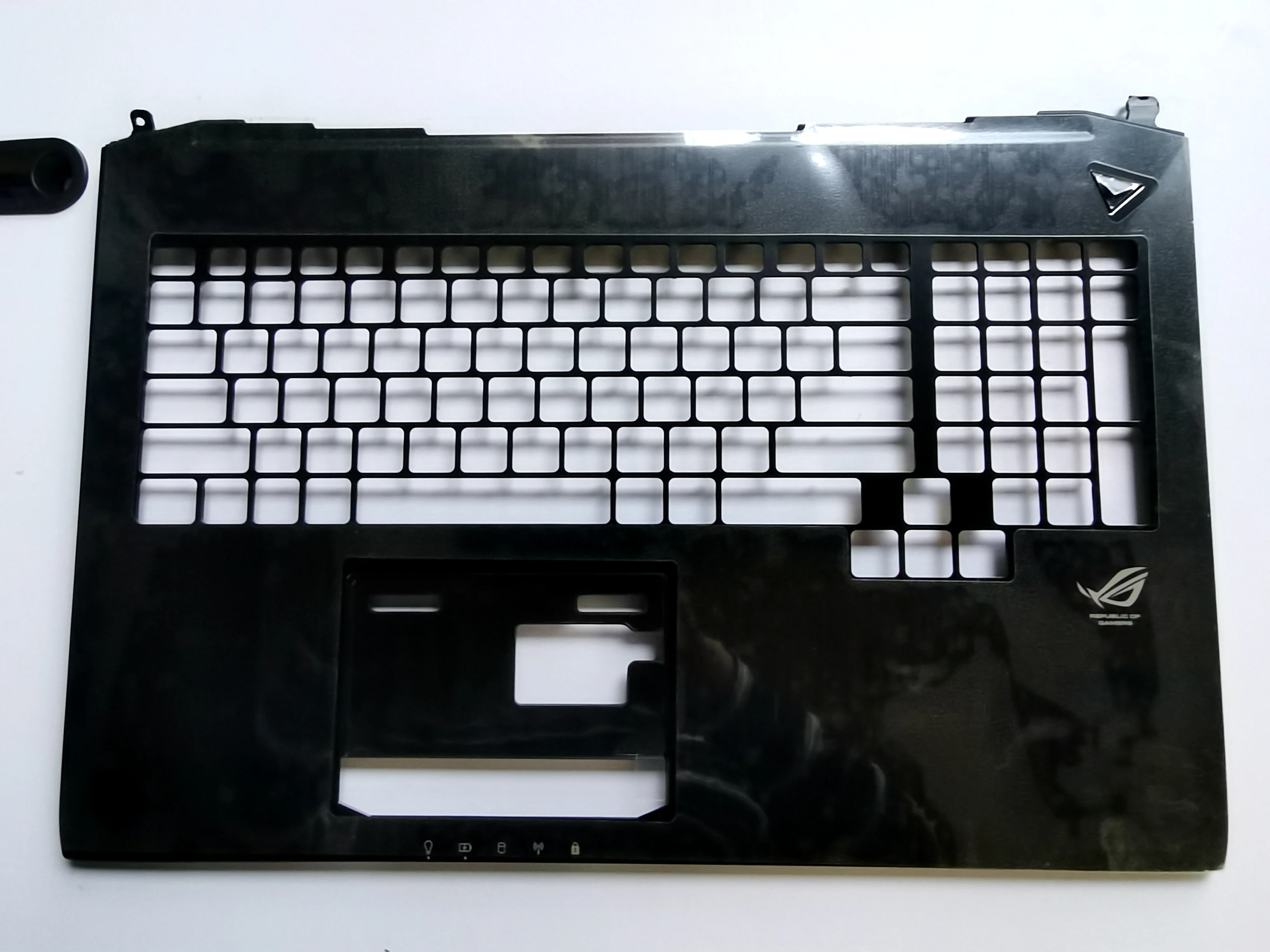 

Подставка под Ноутбук ASUS ROG G750 G750JX G750JW G750JH G750JM