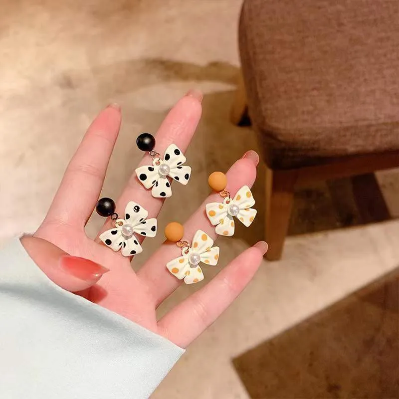 

Korea New Simple Fashion Coffee Color Polka Dot Bow Dangle Earrings for Women Elegant Cute Pearl Drop Earring Jewelry Wholesale