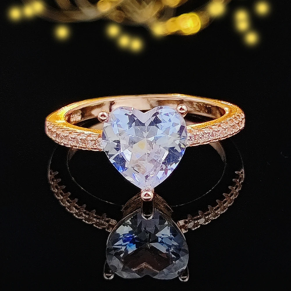 

Женское кольцо из серебра 925 пробы, в форме сердца