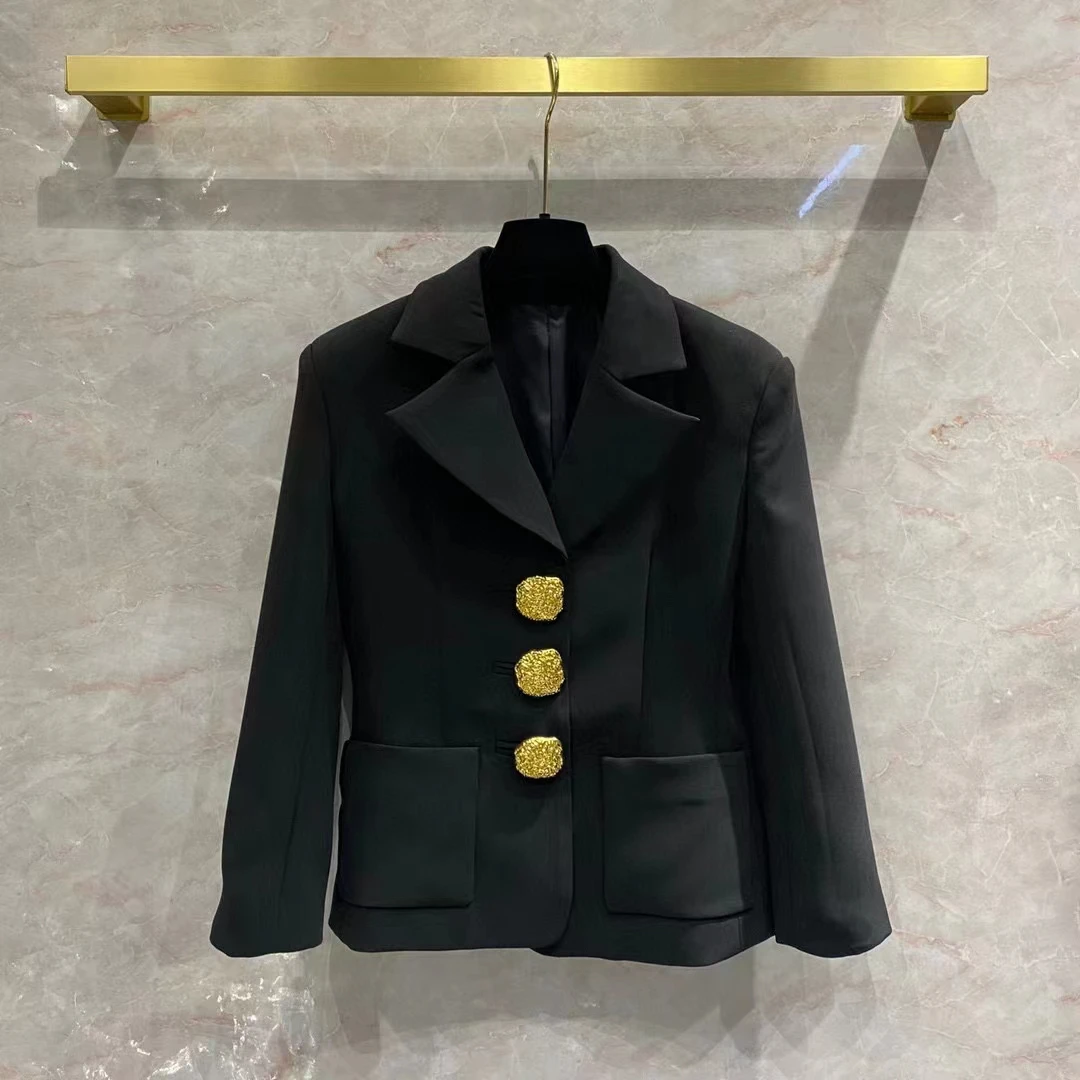 

European and American women's wear spring 2022 new Long sleeved suit with large gold buttons fashion Black single-breasted coat