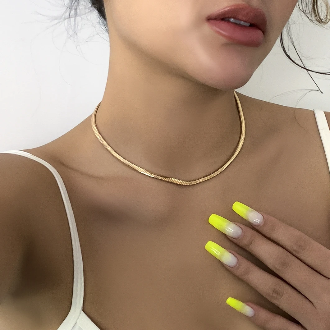 

High Quality Gold Color Snake Blade Copper Choker Necklaces for Women Collares Simple Sexy Clavicle Chain Aesthetic Neck Jewelry