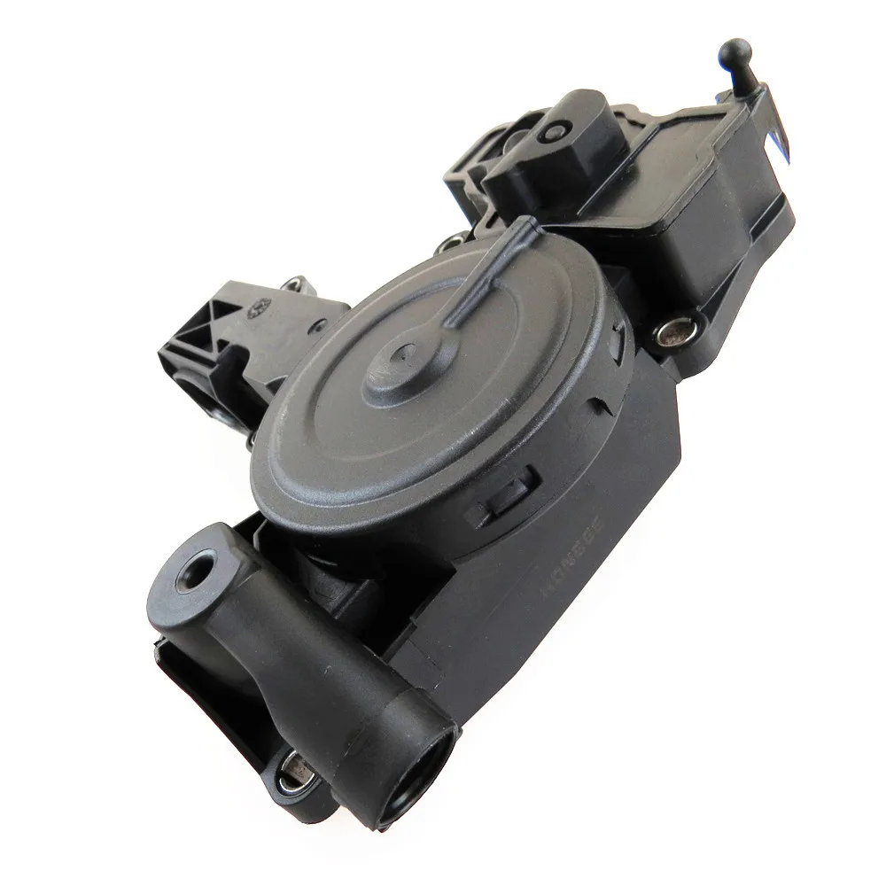 Фото Маслоотделитель (клапан PCV) для Audi A4, A5, TT; VW Golf MK6, Passat B6; Seat Leon 1.8T, 2.0T (номера: 06H 103 495, 06H 103 495B, 06H 103 495A) №4