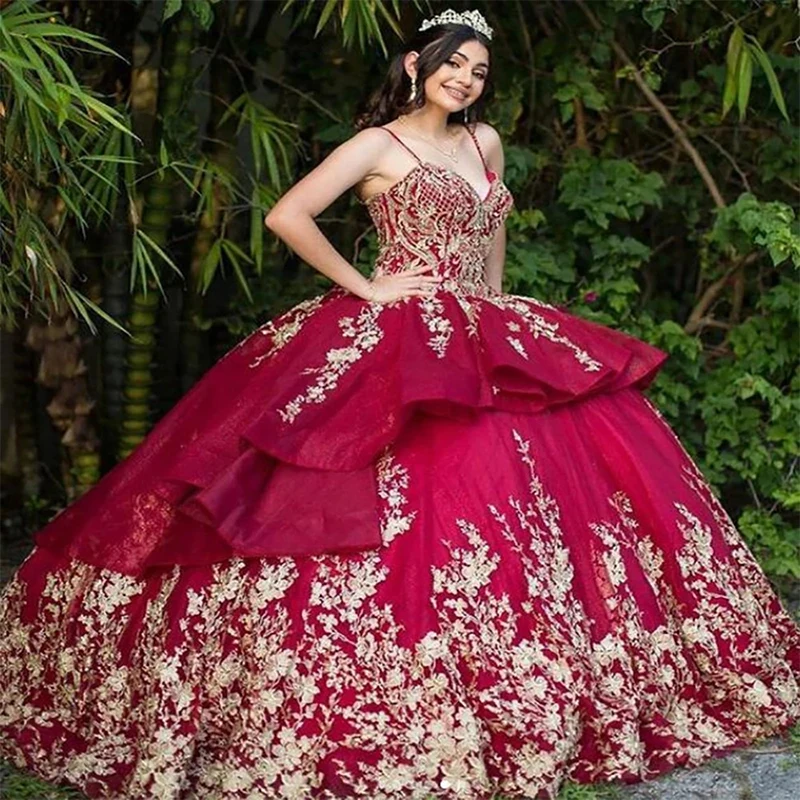 

2022 Princess Red Quinceanera Dress Spaghetti Strap Sweetheart With Lace Appliques Occasion Ball Gown Robe De Soirée