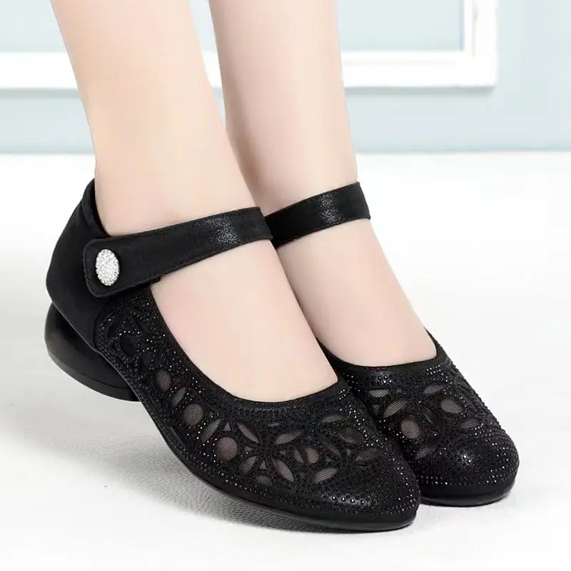 Women's Summer Footwear with Crystals Shoes for Woman 2023 Rhinestone Clear Transparent Round Toe Gold Low Heel Elegant Diamond