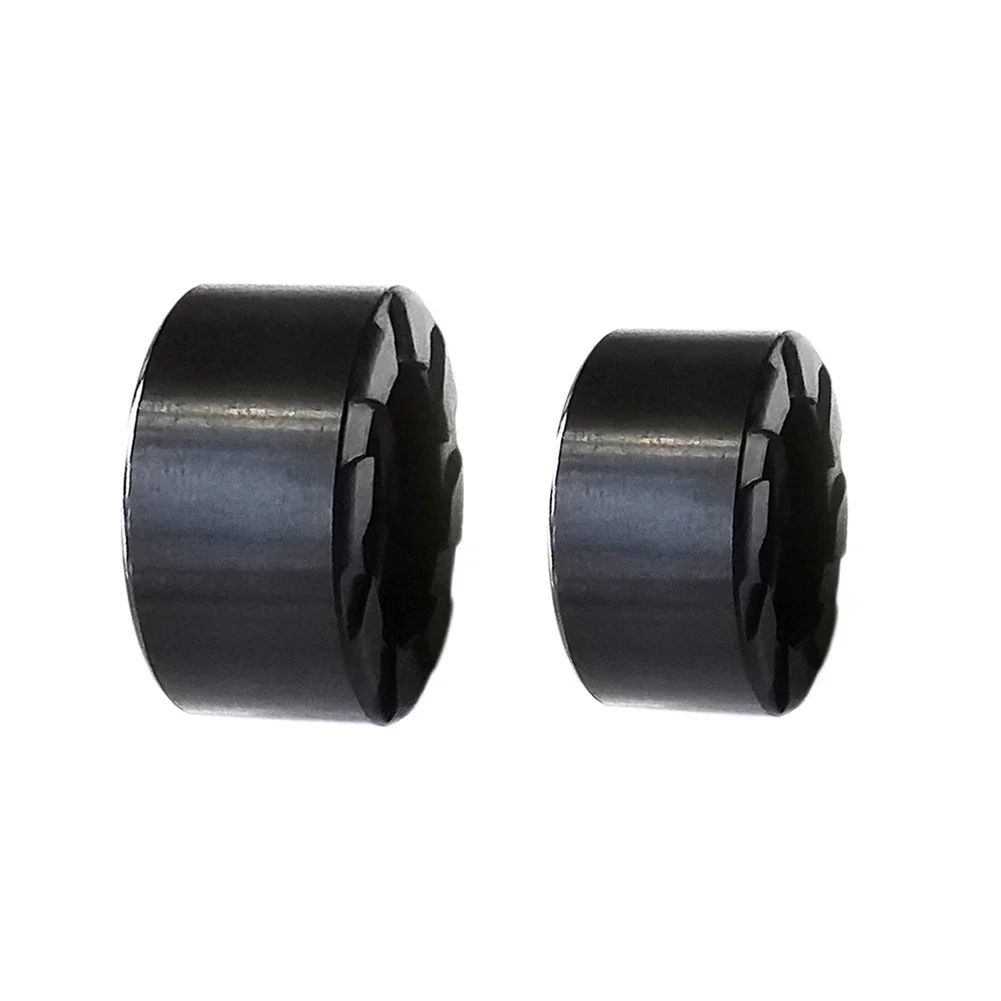 Тормоз из фенольной смолы Черный Калибр с 4 поршнями подходит для