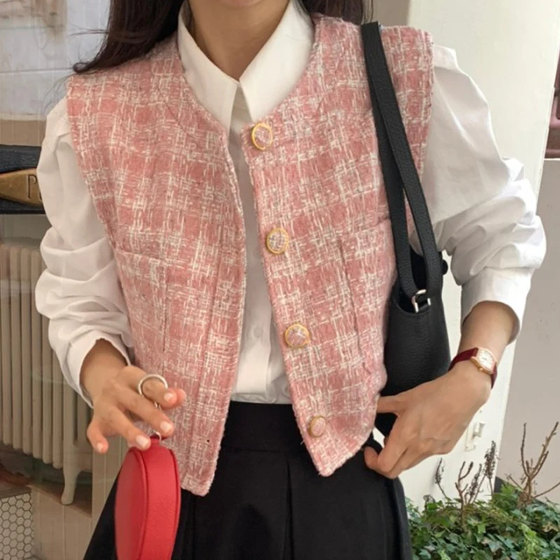 

Clothland Women Stylish Plaid Tweed Waistcoat Sleeveless Vest Single Breasted Jacket Casual Outwear Coat Mujer MA113