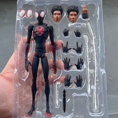 Bandai SHF Майлз Моралес и Гвен Стейси фигурки