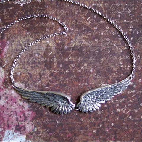 Серебряное винтажное колье с крыльями ангела