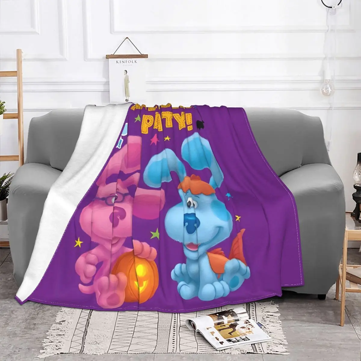 Флисовое одеяло с голубыми подсказками в виде голубой собаки для Хэллоуина