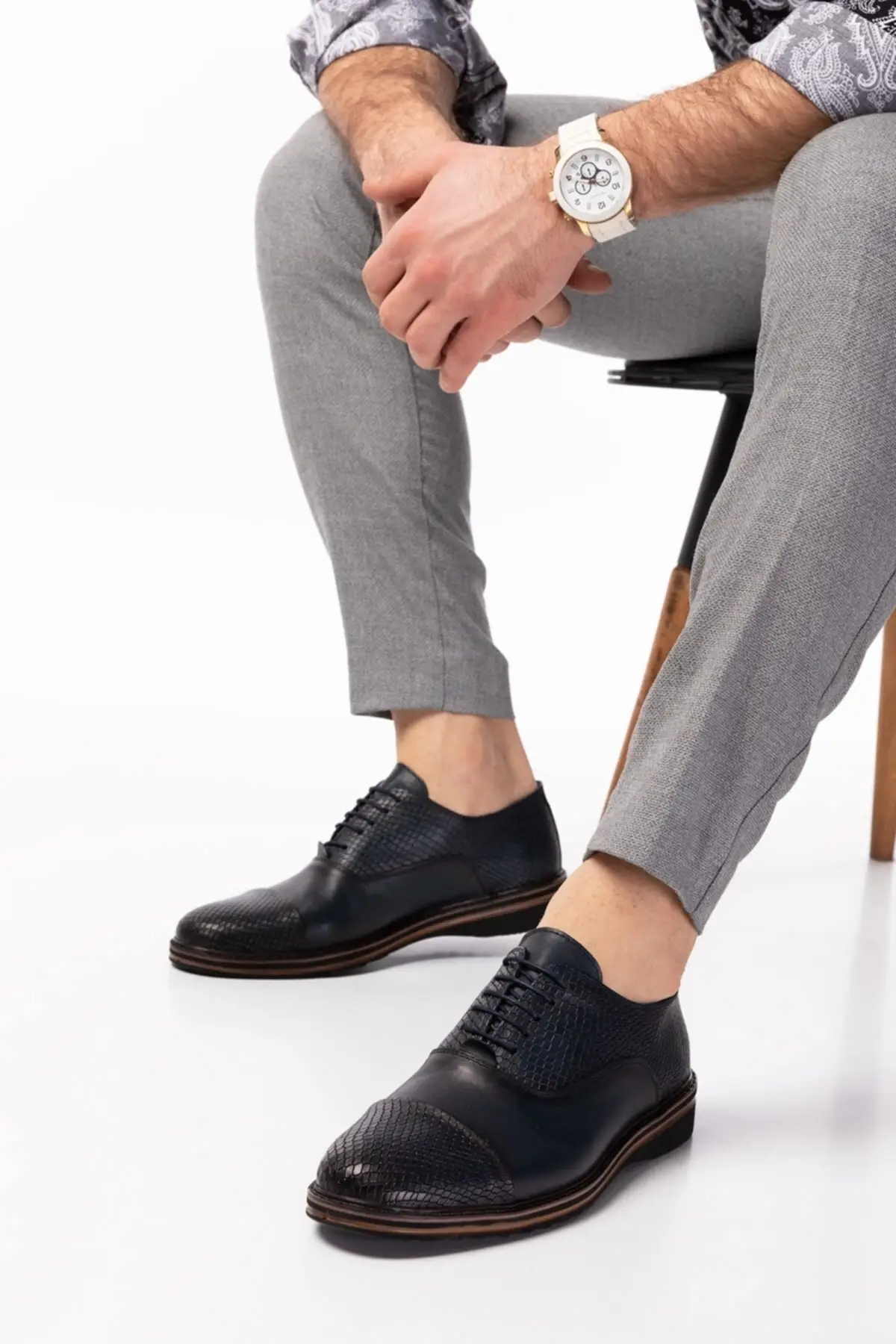 

Men's Shoes Genuine Leather 4 Colors Modern Type Classic Casual Style Men Loafers Comfortable Shoes