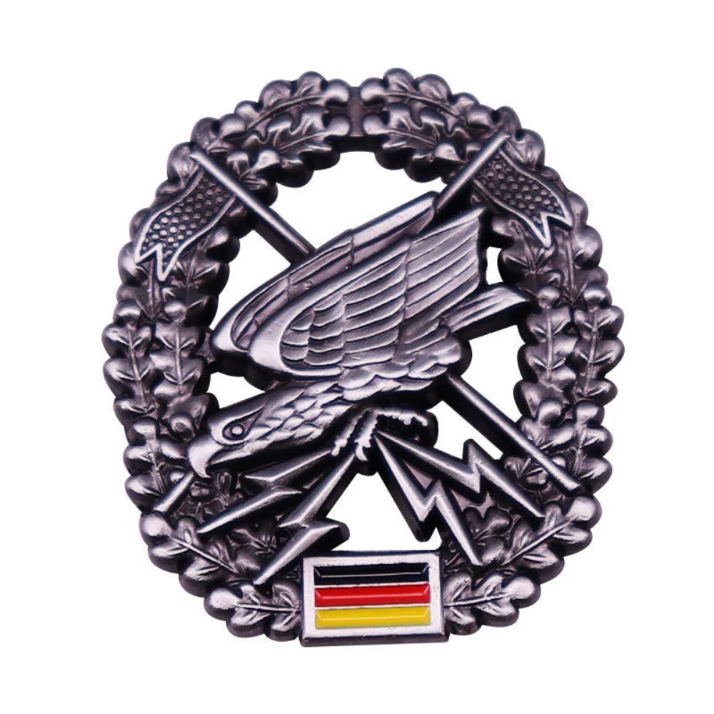 

WWII German Paratrooper Badge Flag Eagle Brooch Clothing Bag Accessories Fashion Personality Matching Pins Decoration Crafts