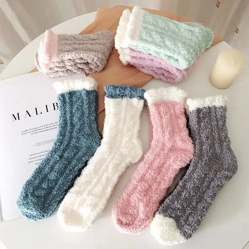 

4Pairs Coral Velvet Cute Solid Socks Women's Middle Tube Autumn Winter Plush Socks Thickened Warm Household Sleeping Floor Sock