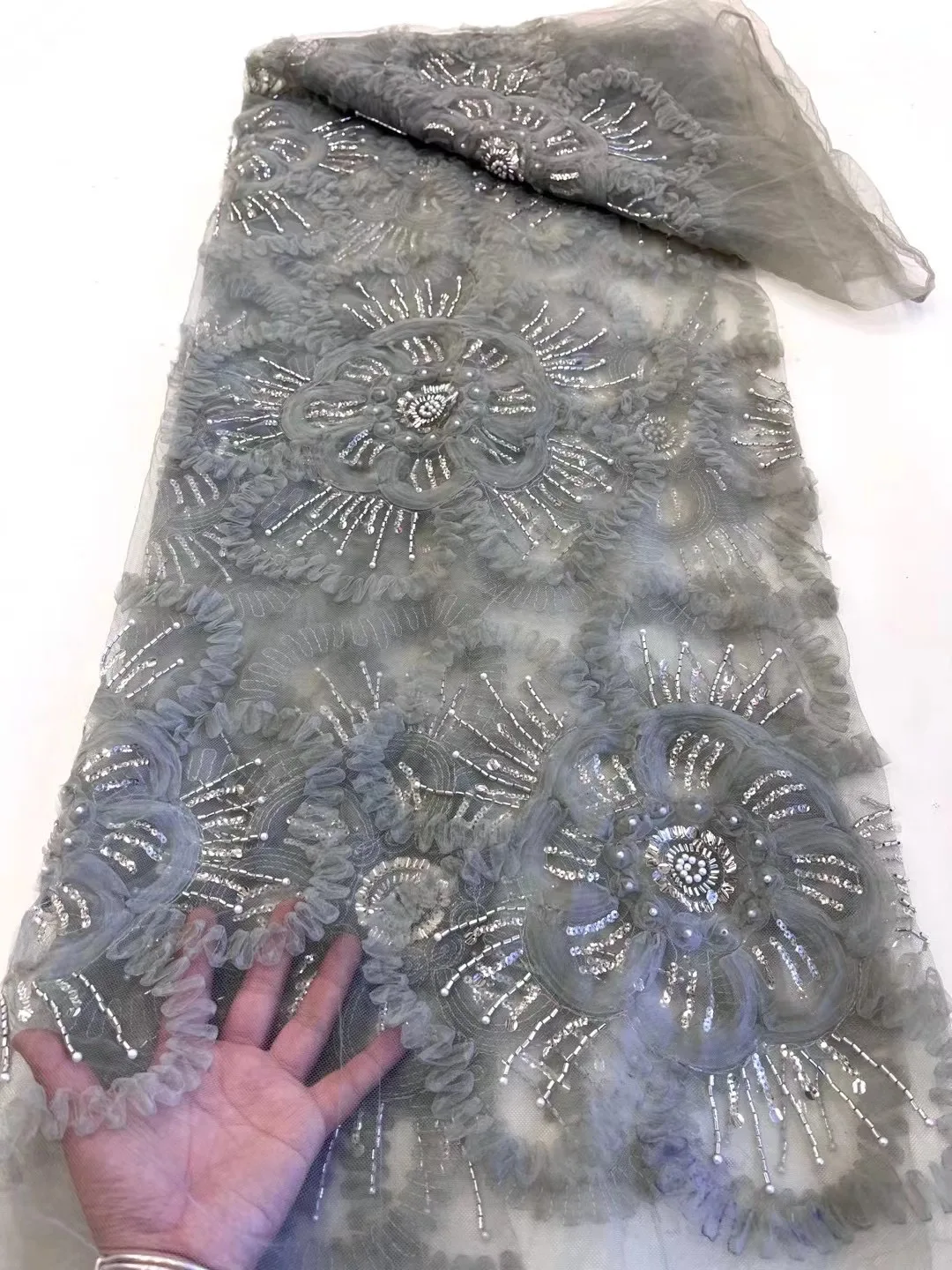 

Африканская кружевная ткань с 3D цветами, 5 ярдов, Высококачественная вышивка, украшенная бисером, роскошная свадебная ткань XC5683