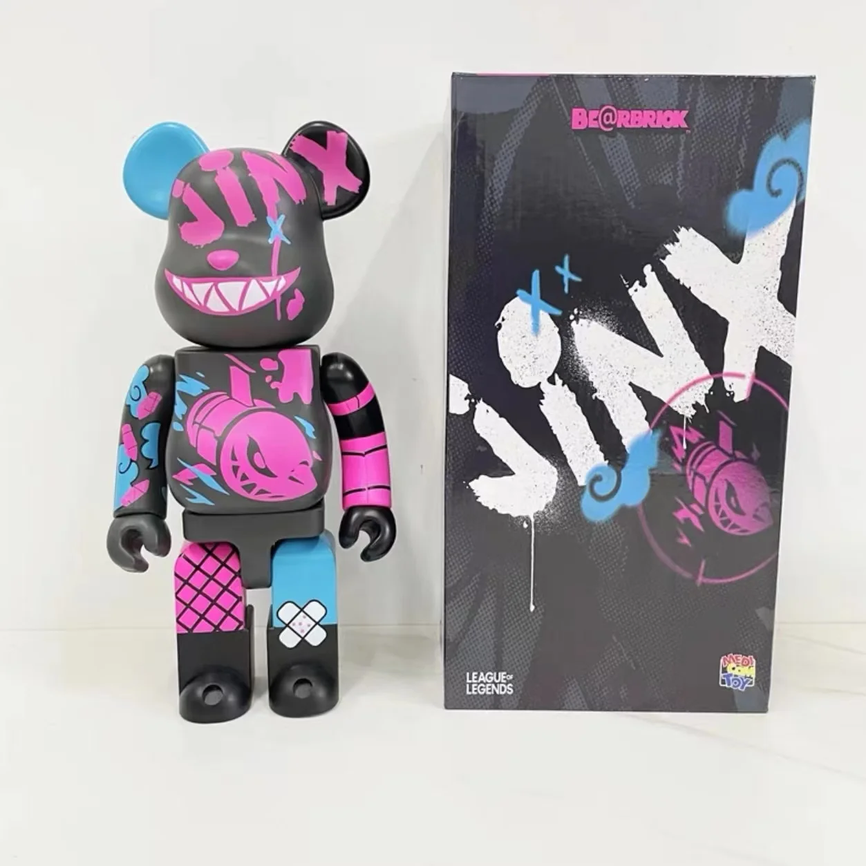 

Bearbrick Violent Bear Building Blocks Bear Trend Doll Fashion Figure 400% Jinx League Of Legends Toy Ornament 28cm