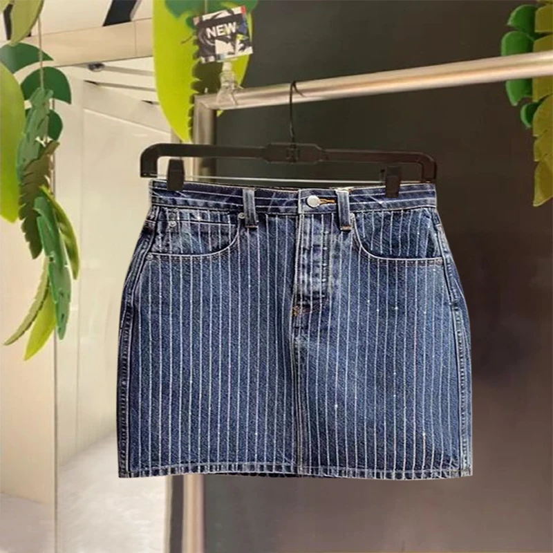 

2022 High-end Brand Summer New Striped Rhinestone High Waist Sweet Package Hip Denim A-line Skirt Trend X041