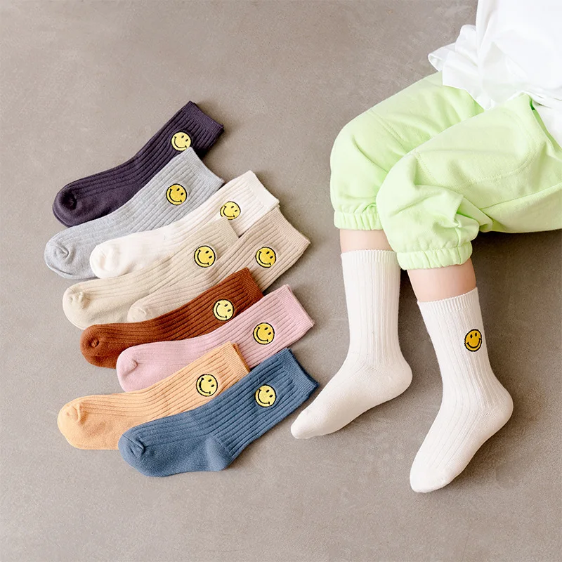 5 Pairs/Lot 22 New Children's Socks Cute Cartoon Yellow Smiley Kids Socks Soft Cotton Autumn Girls Tube Socks Boys Sports Socks