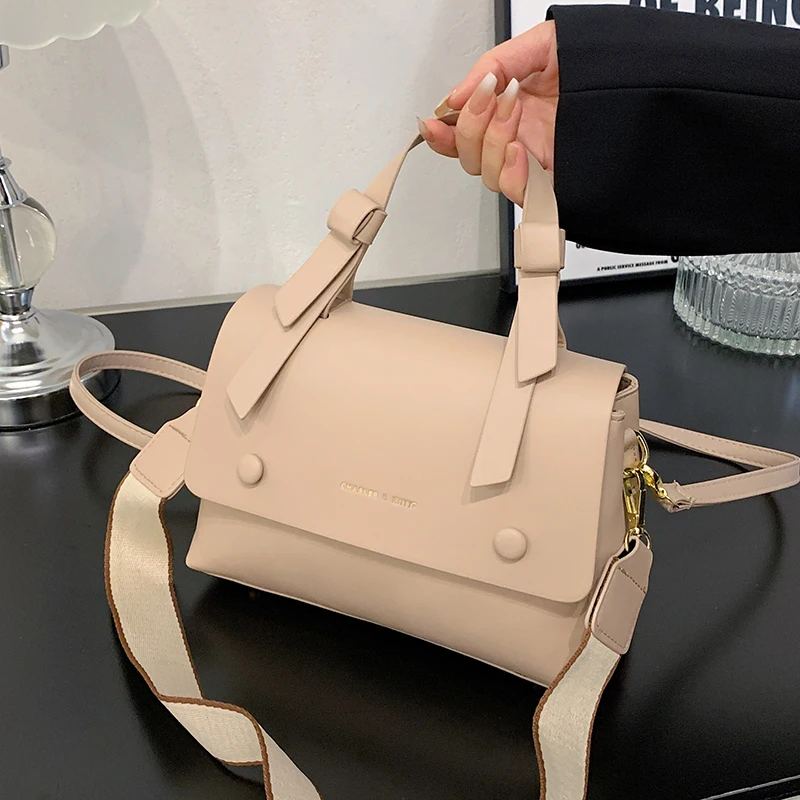

с доставкой Solid Color PU Leather Shoulder Bags for Women 2022 Summer Hit Trendy Brand Luxury Handbags Small Lady Crossbody Bag