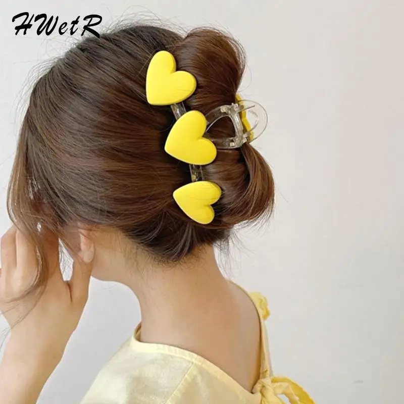 

Новые корейские акриловые заколки-крабы в форме сердца, большие жемчужные Заколки-крабы для женщин и девушек, банная заколка, женский модны...