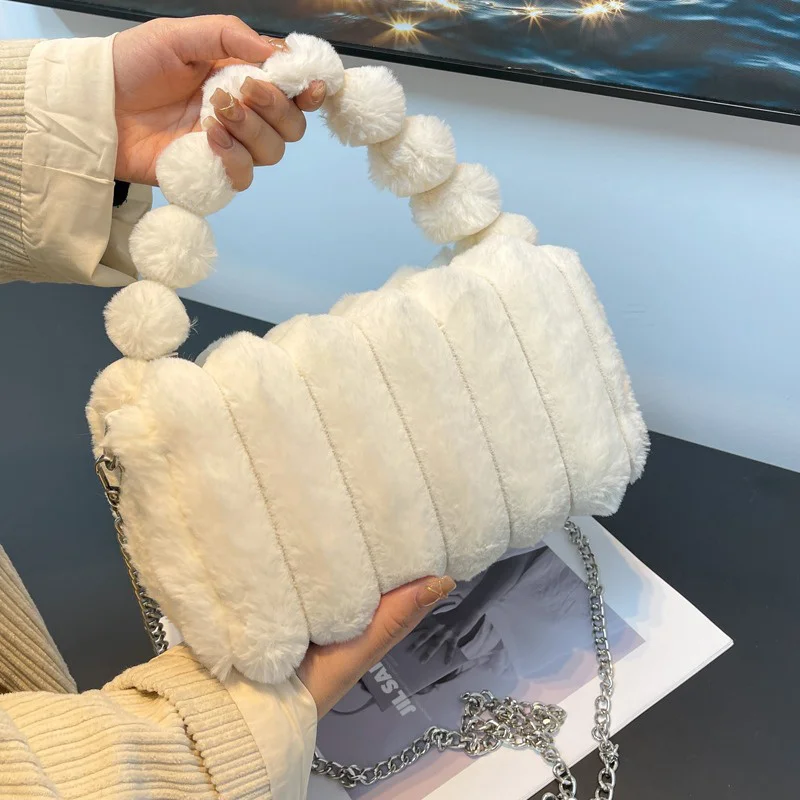 Рисунок 2 - Новинка 2023, сумка из искусственного меха лисы