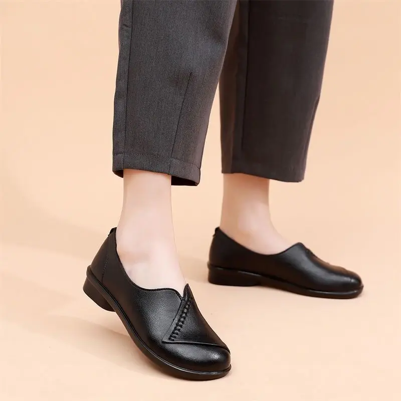 Women Spring Autumn Vintage Flats Shoes Breathable Slip-On Loafers shoe women Casual Leather shoes Moccasins Mom Chaussure Femme