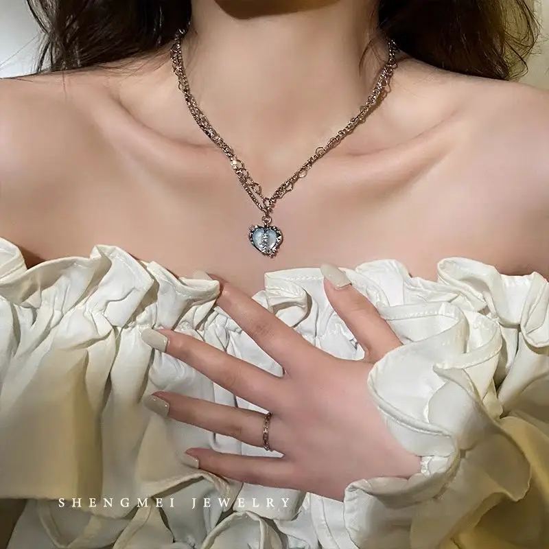 

Light Luxury Niche Double-layer Love Diamond Chain Necklace Temperament Peach Heart Pendant Collarbone Chain Sweater Chain Women