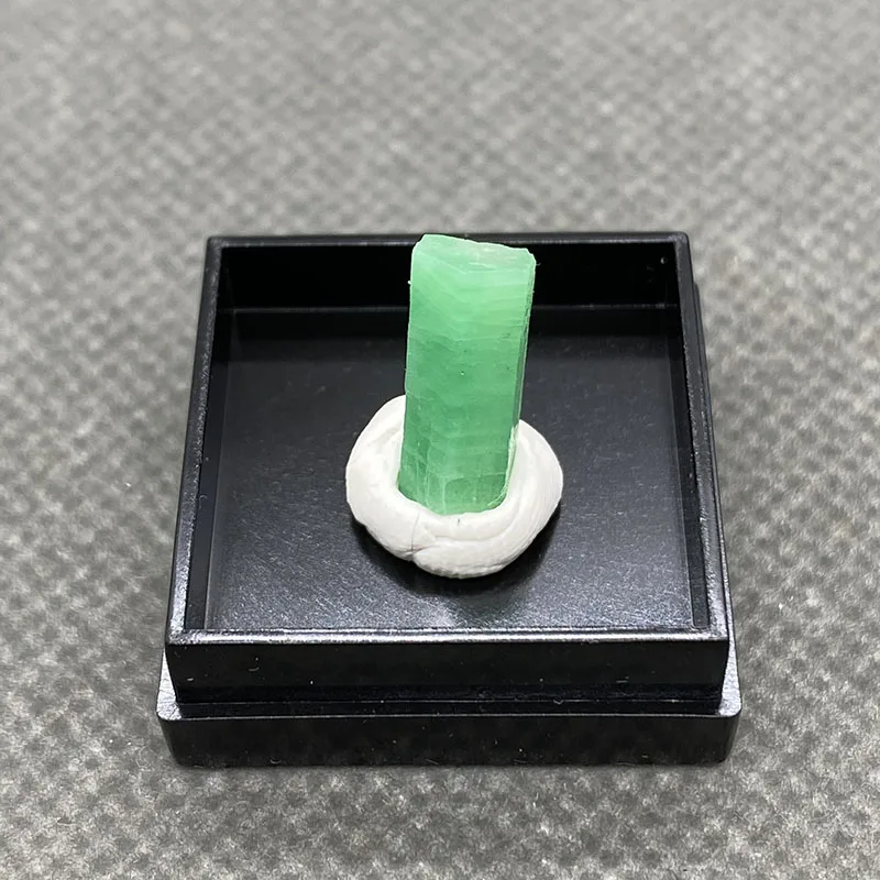 100% натуральные Зеленые Изумрудные искусственные камни и кристаллы кварцевые +