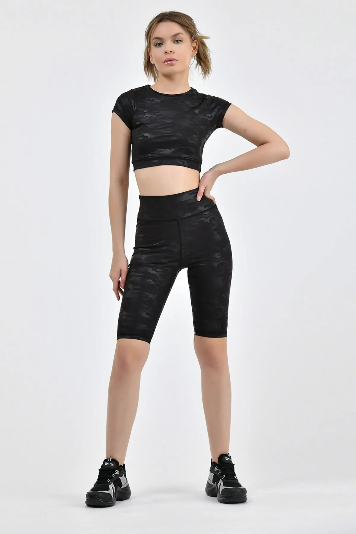 

Женские леггинсы, штаны для йоги с велосипедными шортами, укороченный топ, костюм из двух предметов, камуфляжные летние светильник кие легк...